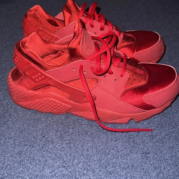 Nike Hurraches - Picture 3 of 7